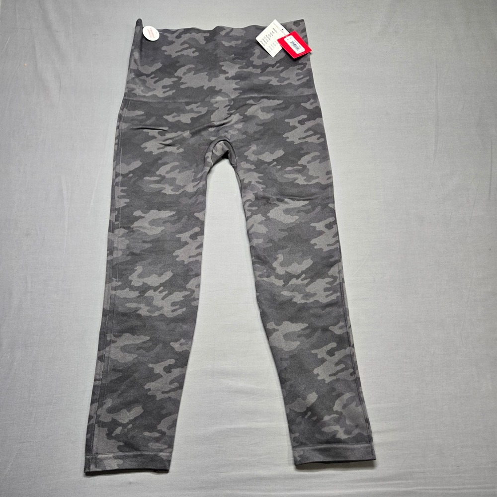 Spanx‎ Cropped Look At Me Now Legging 1X Gray Camo NWT
